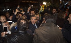 Wyniki prawyborów we Francji. 'Grom z jasnego nieba na prawicy'