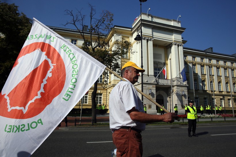 Sadownicy protestują z powodu niskich cen płaconych za jabłka przez przemysł