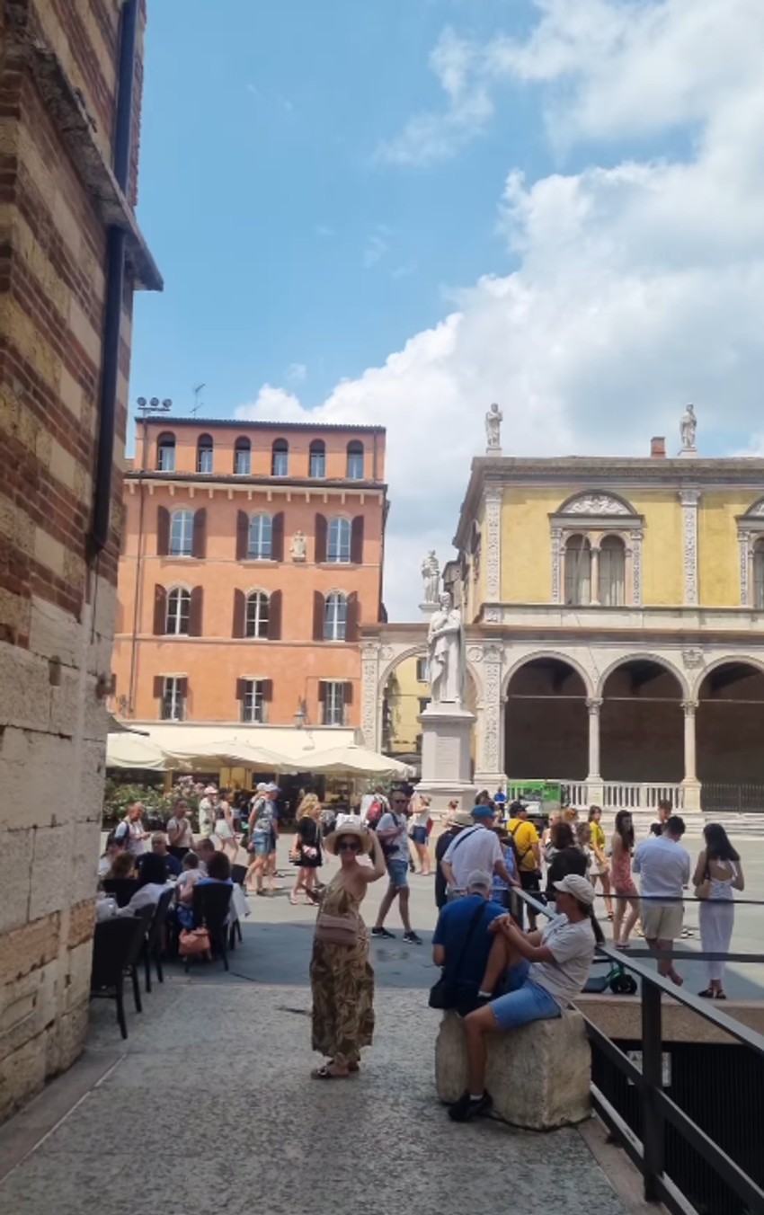 Prva slika trudne Jovane Stojiljković