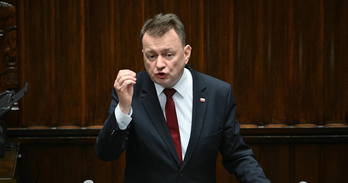 Błaszczak wściekły na Tuska. Cofnęli mu poświadczenia bezpieczeństwa