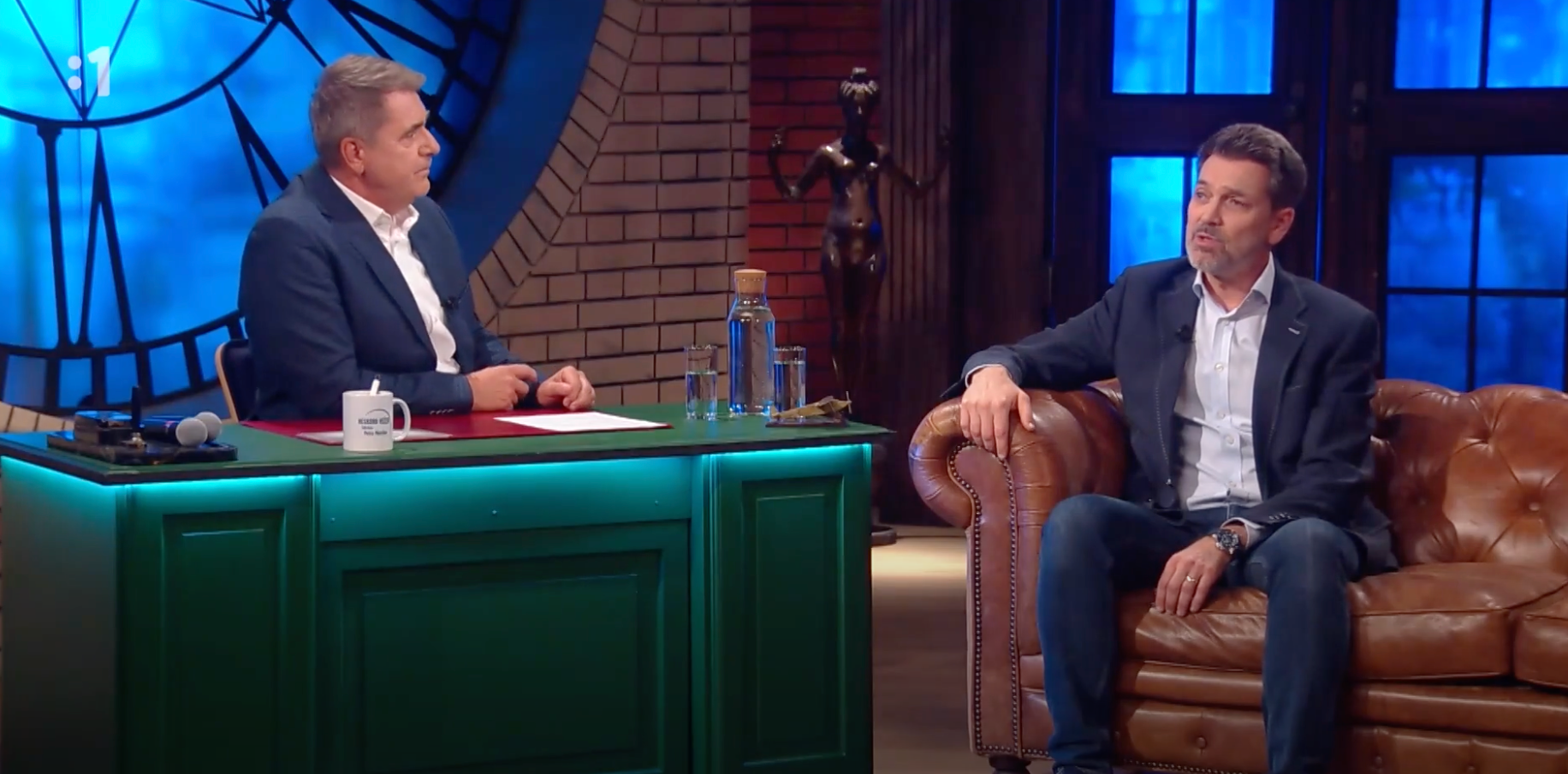 Peter Marcin a Marek Majeský v talkšou Neskoro večer.