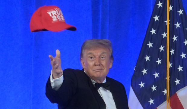 Donald Tramp na večeri sa dopisnicima u Vašingtonu