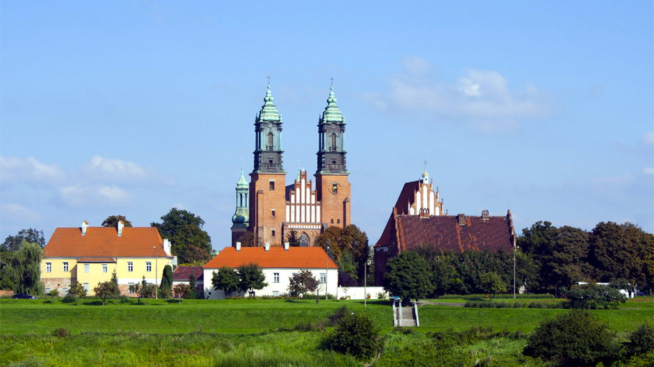 Gniezno - jeden z ważniejszych ośrodków miejskich Pojezierza Wielkopolskiego
