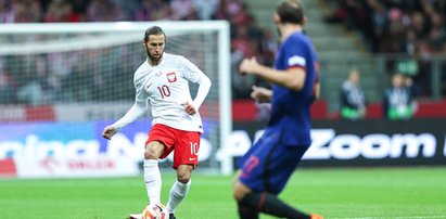 Krychowiak chciał zagrać jak Lewandowski. Niemal urwał głowę rywalowi [WIDEO]