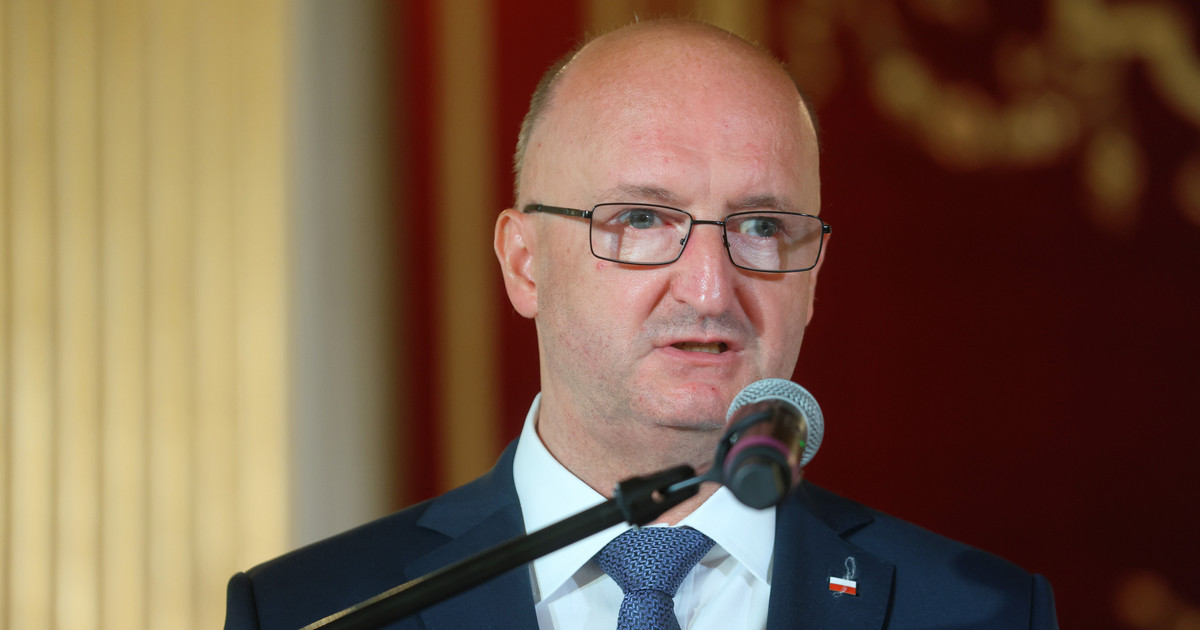 Nuevos informes sobre corrupción en el Ministerio de Asuntos Exteriores.  Piotr Wawrzyk amenazó al presidente Duda