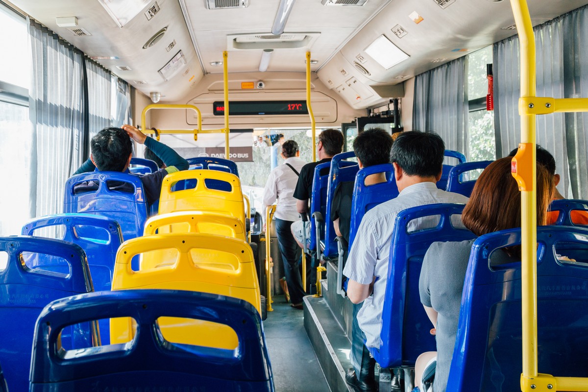 Projekt przewiduje zobowiązanie przewoźników świadczących usługi w ramach regularnych przewozów w krajowym i międzynarodowym transporcie drogowym osób, do udostępniania do KPD danych dotyczących informacji o podróży
