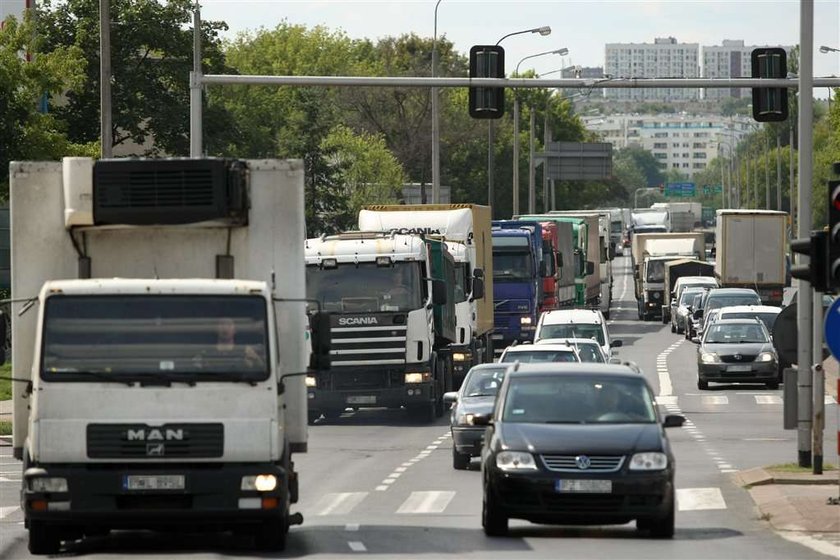 Tiry blokują miasto