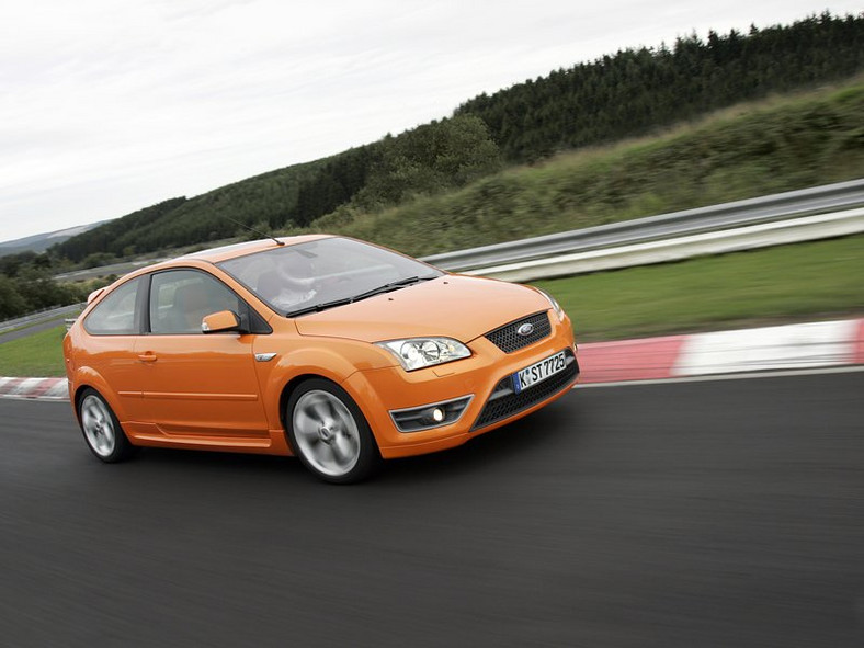 Ford Focus ST: rynkowy sukces i rekord na Nürburgring