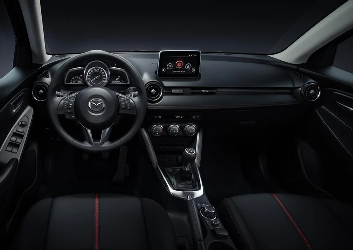 Mazda2 2015