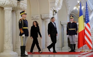 Harris w Rumunii: Atak przeciwko członkowi NATO jest atakiem przeciwko wszystkim