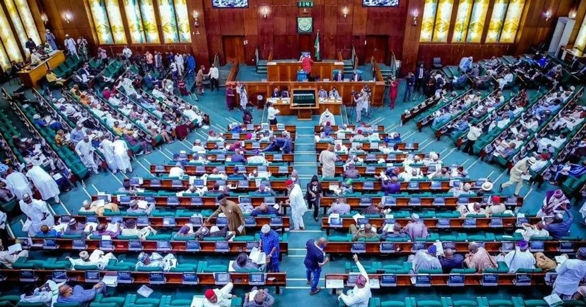 FG to set up negotiation team on hike in school fees - Minister - Vimarsana News