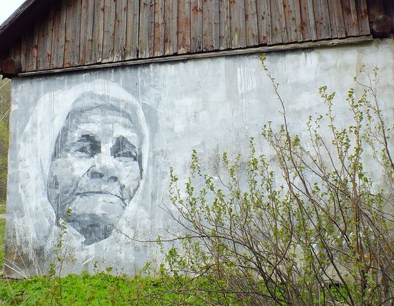 Rosja. Artysta przywraca życie opuszczonym wioskom