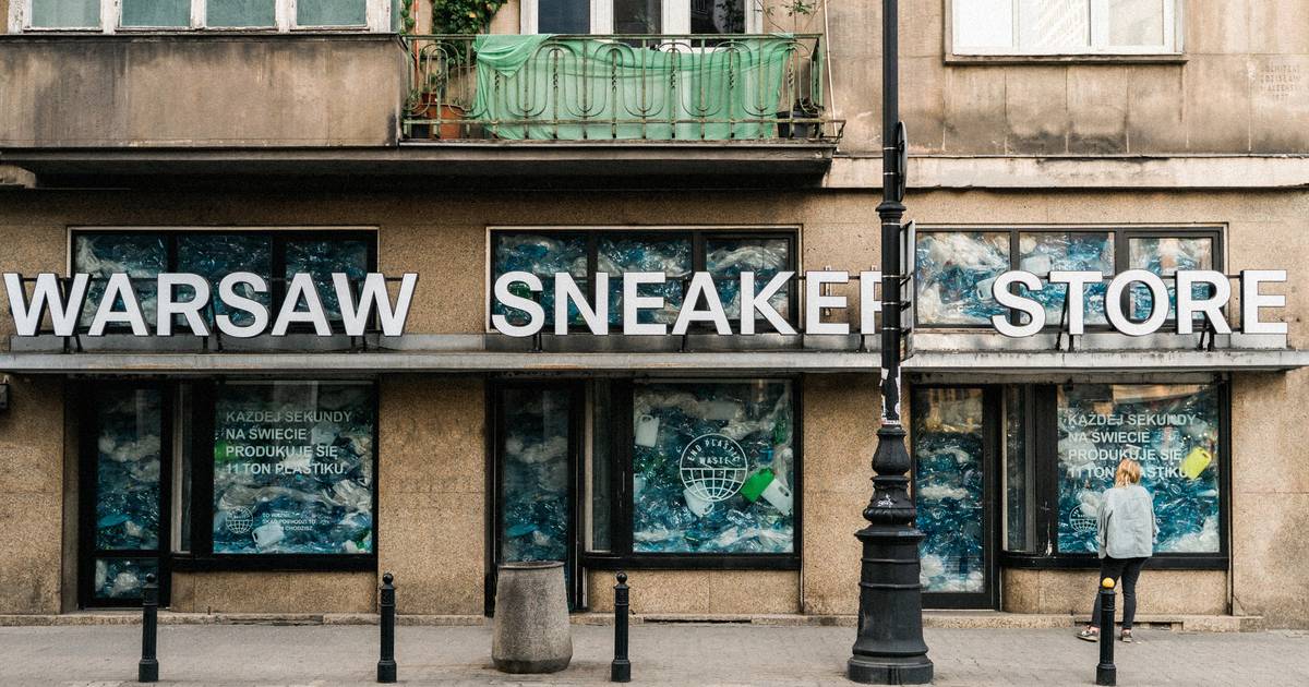 Warsaw Sneaker Store x adidas Noizz