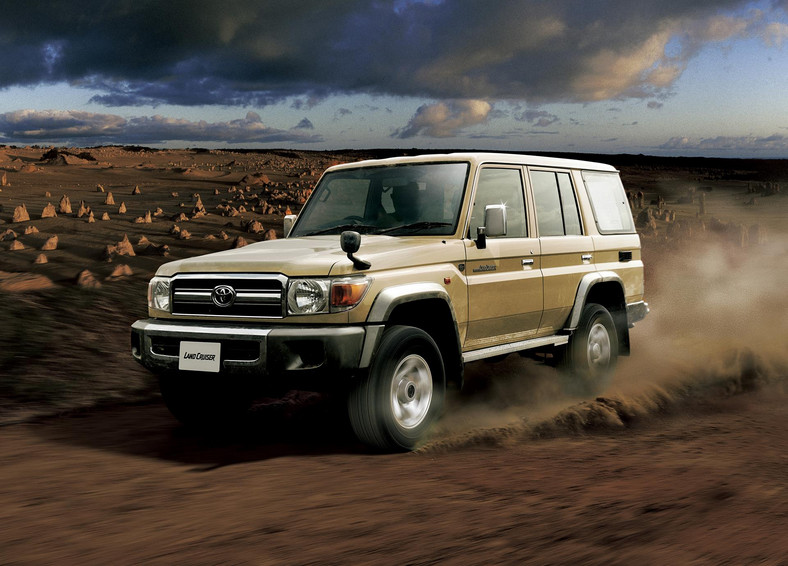 Toyota Land Cruiser J7