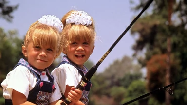 Mary-Kate i Ashley Olsen. Jak dzisiaj wyglądają słynne bliźniaczki z "Pełnej chaty"