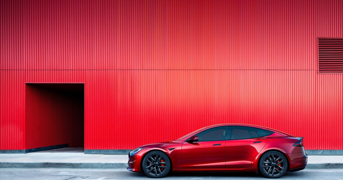 There's been a whopping 736 Tesla crashes involving Autopilot mode and