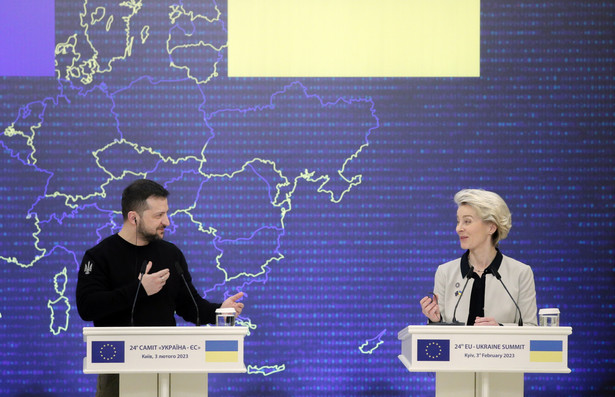 Szczyt UE-Ukraina w Kijowie. Prezydent Wołodymyr Zełenski i Ursula von der Leyen