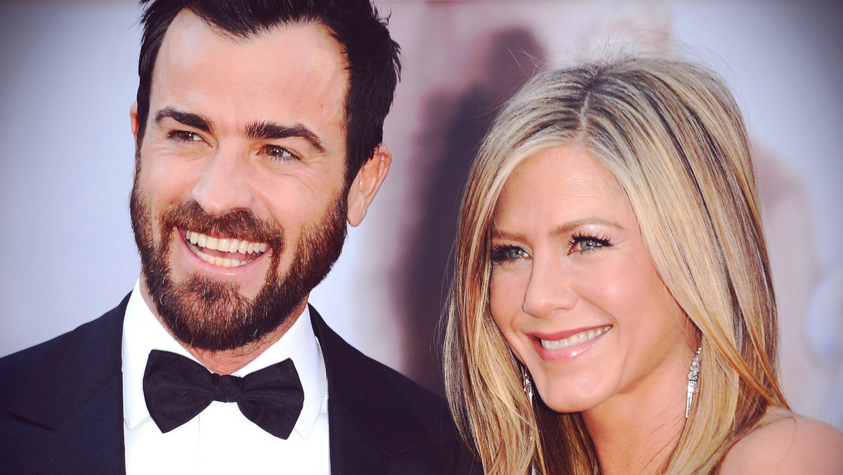 Odkąd Jennifer Aniston zaręczyła się rok temu z Justinem Therouxem nie cichną spekulacje na temat ich ślubu.
