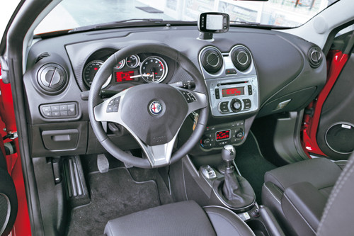 Alfa Romeo MiTo nadchodzi włoski konkurent Mini