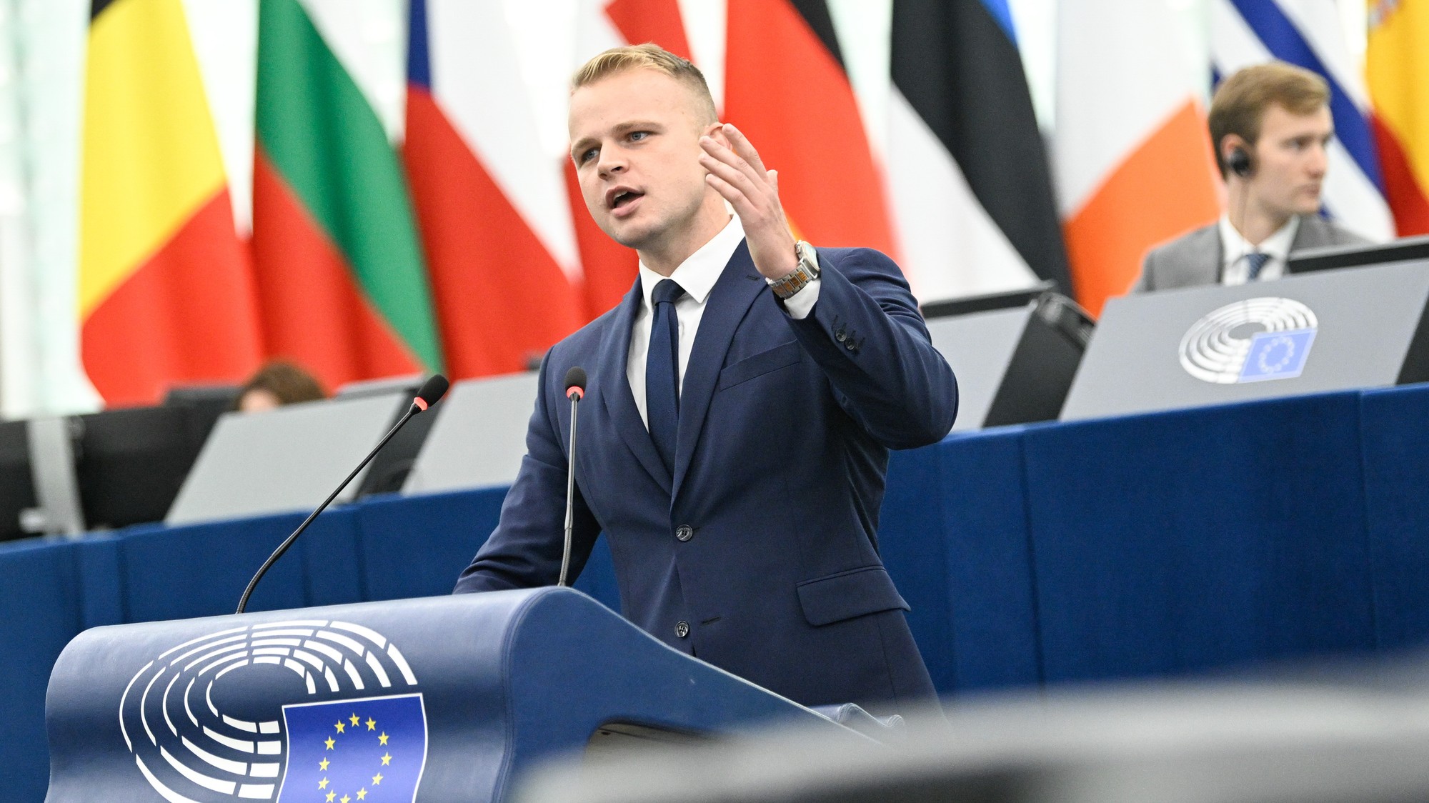 Milan Mazurek na zasadnutí plenárneho zasadnutia Európskeho parlamentu – vyhlásenie Komisie