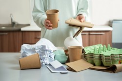 Gdzie wyrzucać resztki mięsa, a gdzie kartony po jajkach? Najczęstsze błędy przy segregacji śmieci