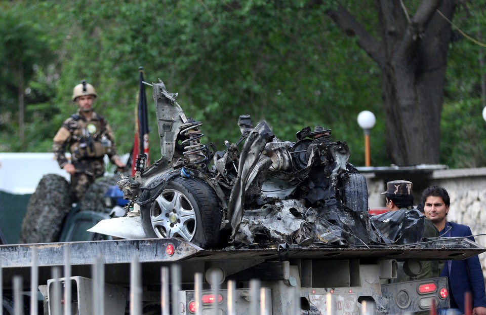 AFGHANISTAN SUICIDE BOMB BLAST (Suicide bomb blast targets NATO convoy in Afghanistan)