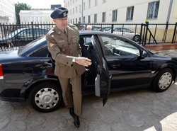 Gen. Skrzypczak oddał się w ręce prezydenta