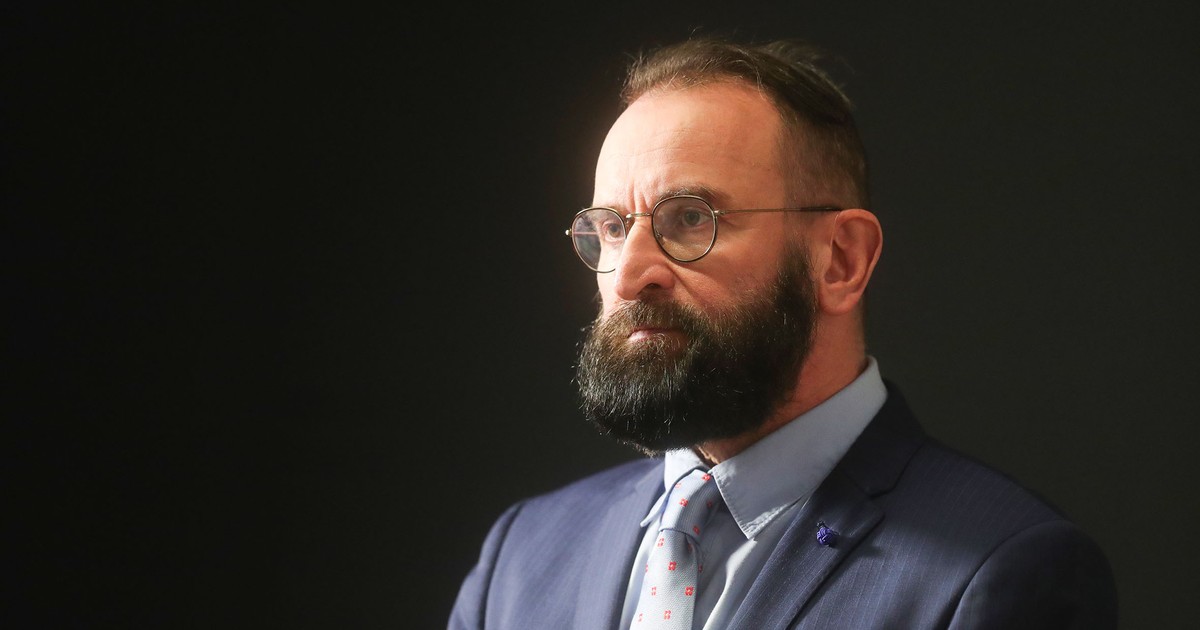 Szájer József szerint hazugság, ami megjelent róla a médiában: &quot;Nem volt eresz azon a házon&quot;
