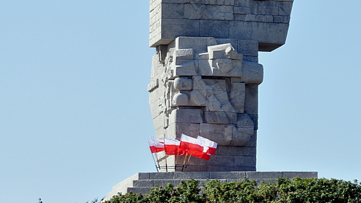 Apelem pamięci rozpoczną się 1 września rano na Westerplatte obchody 75. rocznicy wybuchu II wojny światowej. Po południu zaplanowano m.in. koncert i spektakl. W części uroczystości wezmą udział prezydent Bronisław Komorowski oraz prezydent Niemiec Joachim Gauck.