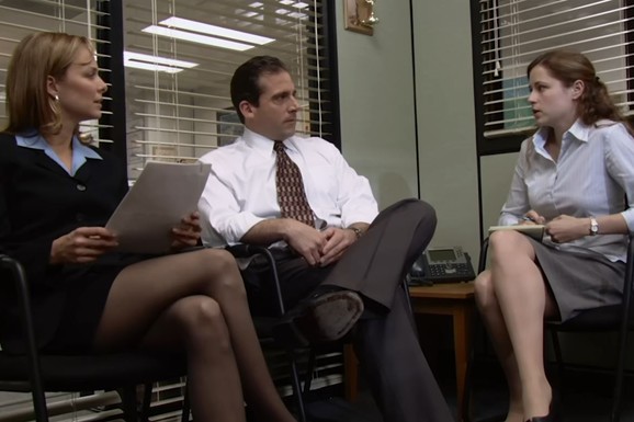 Nedostaje vam serija "The Office"? Stiv Karel kaže da ova HBO komedija ima istu atmosferu