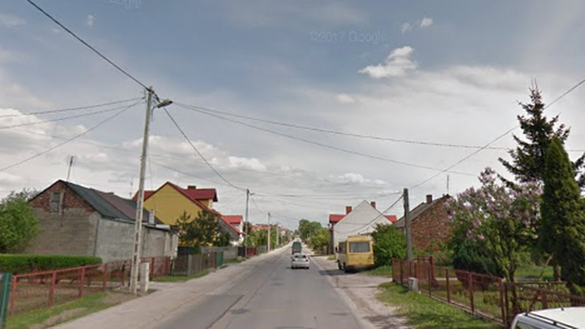 Kielce: Nieprzytomny 25-latek znaleziony na ulicy Piekoszowskiej. Zmarł mimo reanimacji