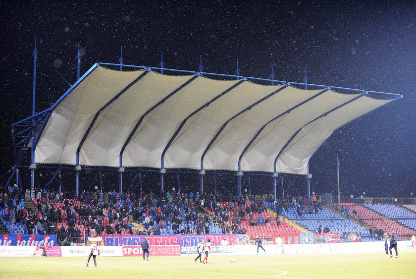 W listopadzie mieli zbankrutować. Teraz rozbudowują stadion za 100 milionów