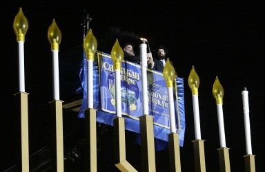 US-CHANUKAH-MENORAH