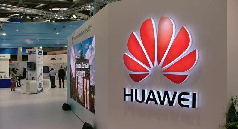 New Huawei phones will no longer have Facebook, WhatsApp, Instagram