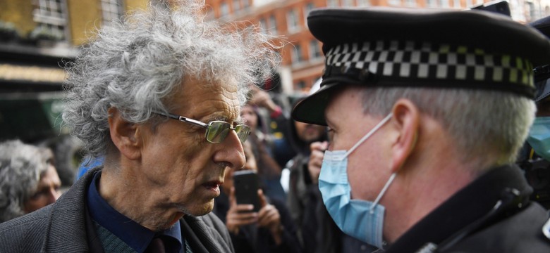 Porównywał szczepienia do Auschwitz. Piers Corbyn aresztowany