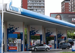 NIS benzinska pumpa na Novom Beogradu | Foto: Reuters
