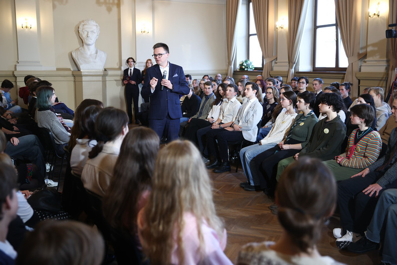 Szymon Hołownia na spotkaniu z młodzieżą w Krakowie