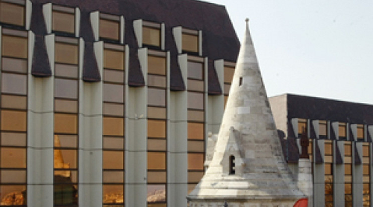 Világ legszebb panorámái közt a budai Hilton