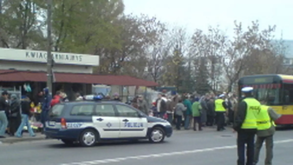 Policja: niecodzienne zdarzenie - siedmiolatek wjechał w radiowóz