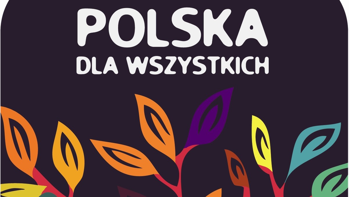 Minister spraw zagranicznych Radosław Sikorski 21 marca ogłosił konkurs pod hasłem: "Polska dla wszystkich". Ma on na celu promowanie dialogu międzykulturowego oraz takich postaw obywatelskich, które uczą cenić różnorodność i bronić jej jako ich ważnego składnika. Pomysł jest owocem koalicji przeciwko antysemityzmowi. Akcji patronują: minister edukacji Katarzyna Hall, pełnomocnik rządu ds. równego traktowania Elżbieta Radziszewska oraz poseł PO John Abraham Godson. Finał konkursu odbędzie się 14 października 2011, zwycięzcy mogą wygrać łącznie 30 tys. złotych.