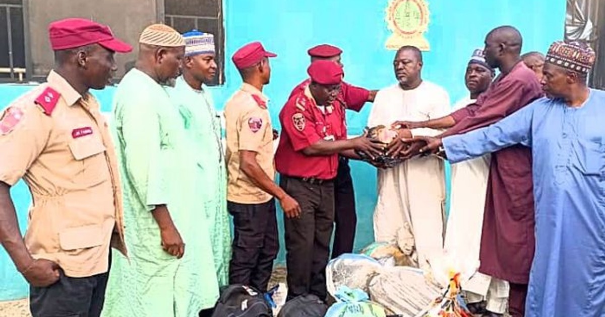 FRSC returns N27.1m recovered in accident scene to victim's family - Vimarsana News