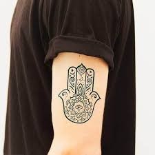 The Hamsa Hand tattoo [Pinterest]