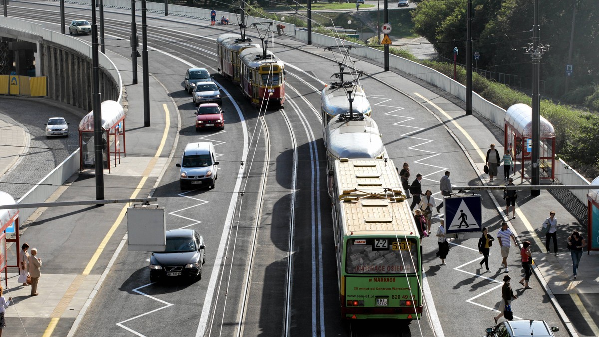 Uwaga pasażerowie! Przez trzy najbliższe weekendy trasą W-Z nie będą jeździły tramwaje. Kursowanie linii 16, 20 i 23 zostanie zawieszone, a linie 18 i 26 pojadą trasami zastępczymi. Wszystko przez remont torów.