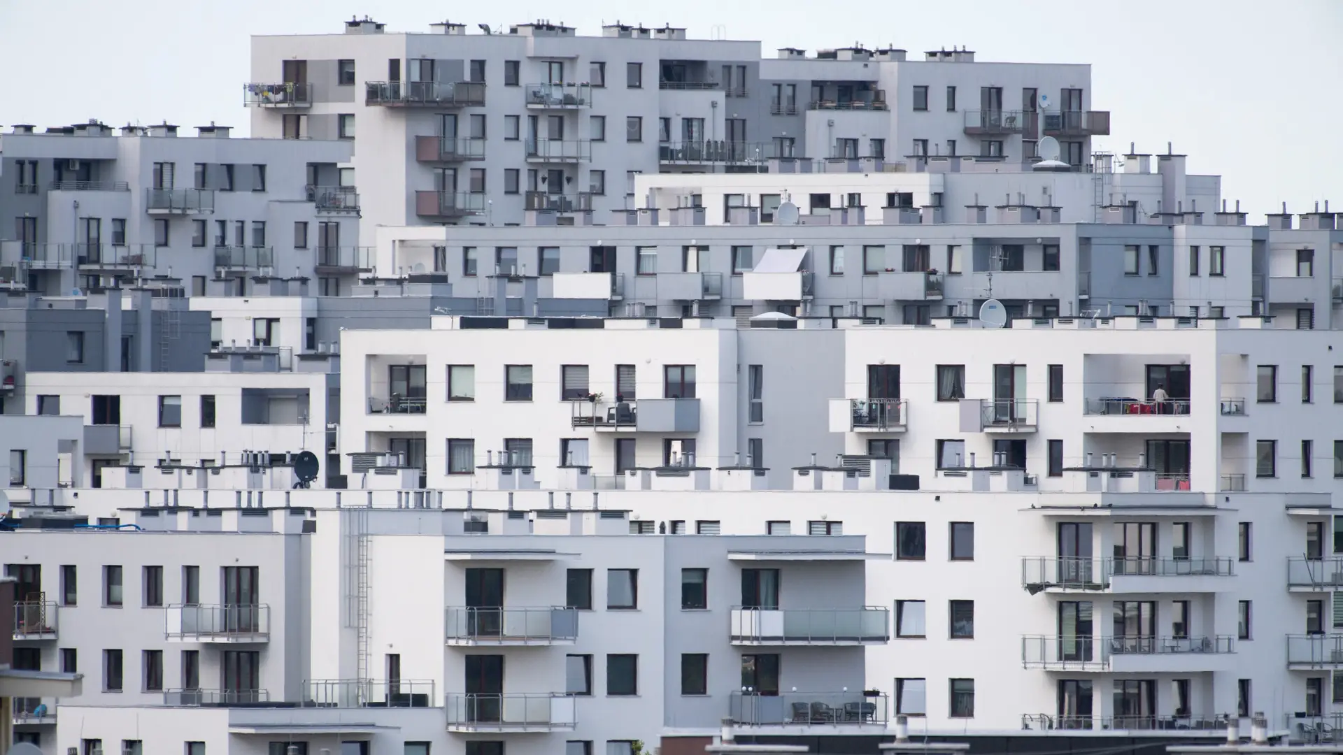 Zmienne i stałe oprocentowanie kredytów. "Polaków zachęca się do ryzyka"