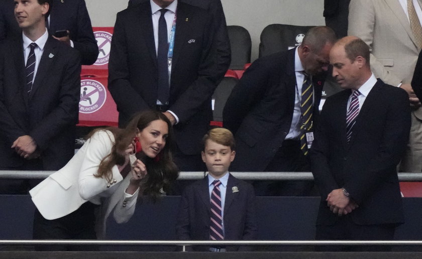 Kate, William i siedmioletni Jerzyk na trybunach na Wembley podczas finału Euro 2020