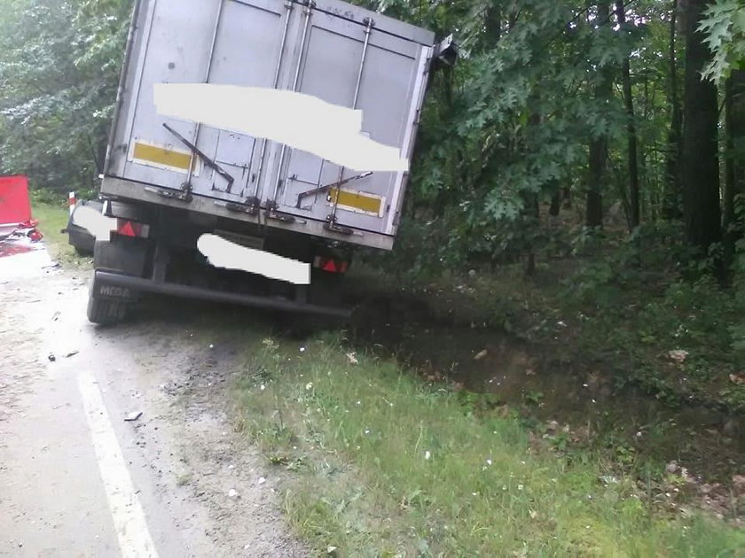 Śmiertelny wypadek na drodze wojewódzkiej nr 964 w Borzęcinie