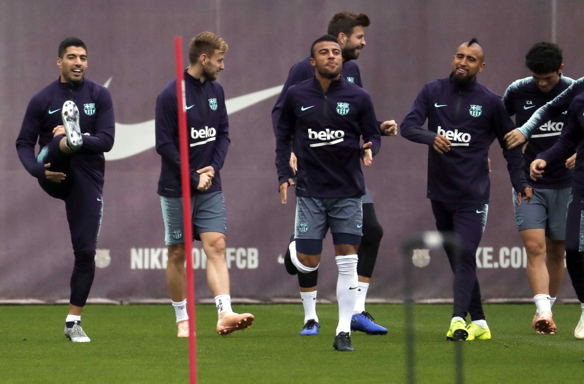Liga hiszpańska: El Clasico pod dyktando Pique i Ramosa