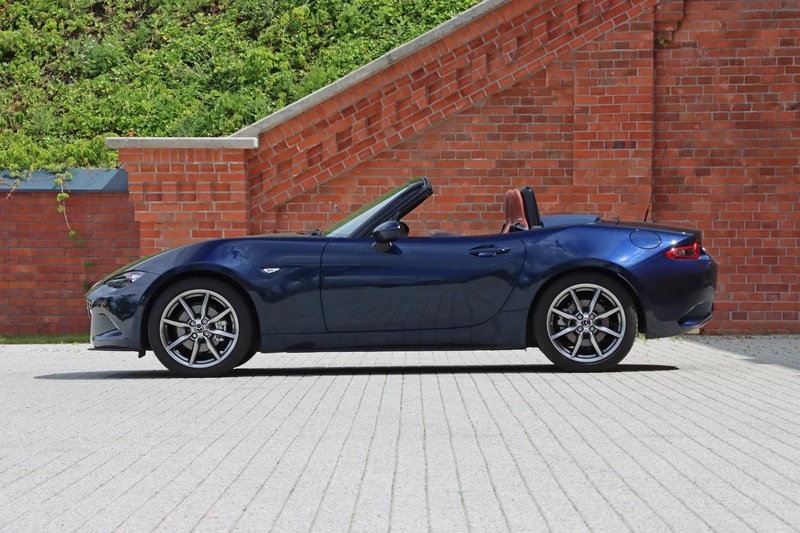 Mazda MX-5 2.0 SkyActiv-G Soft Top (ND, 2022 r.)