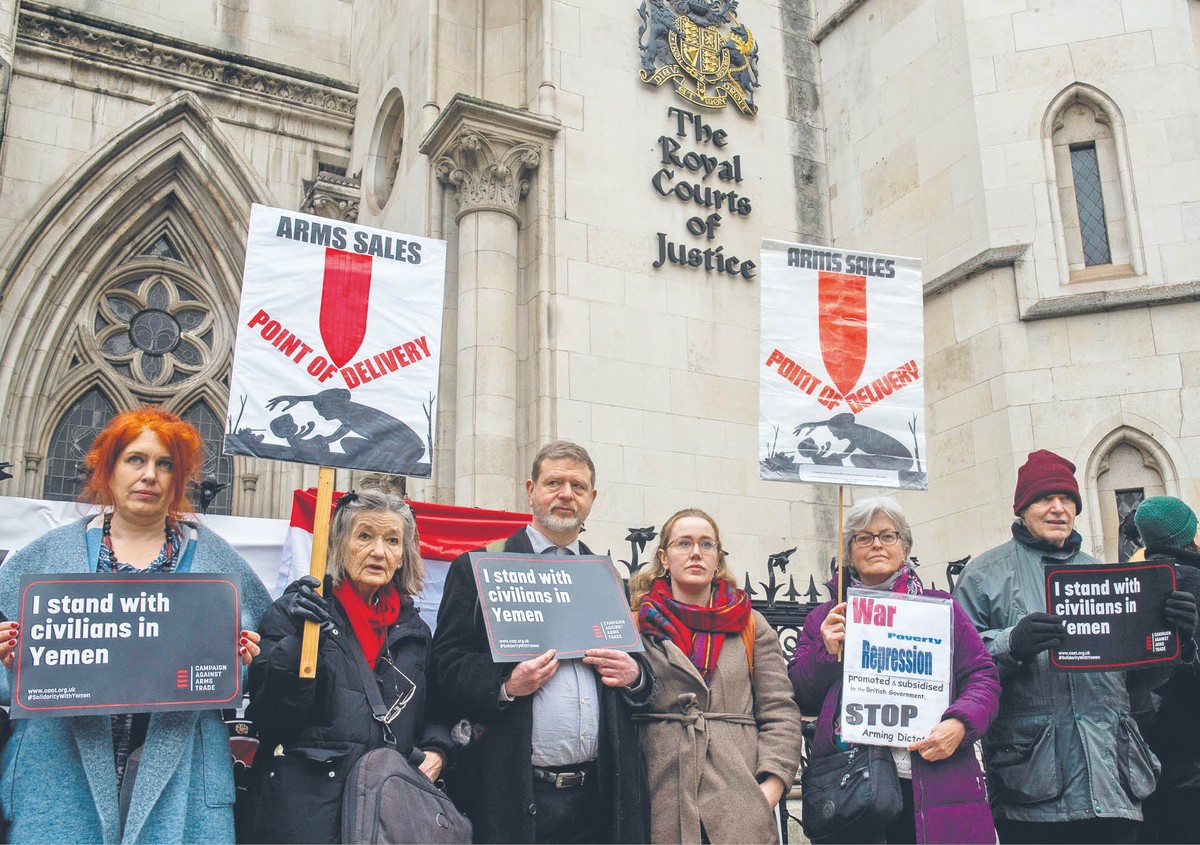 Protest zwolenników Kampanii Przeciwko Handlowi Bronią (CAAT)