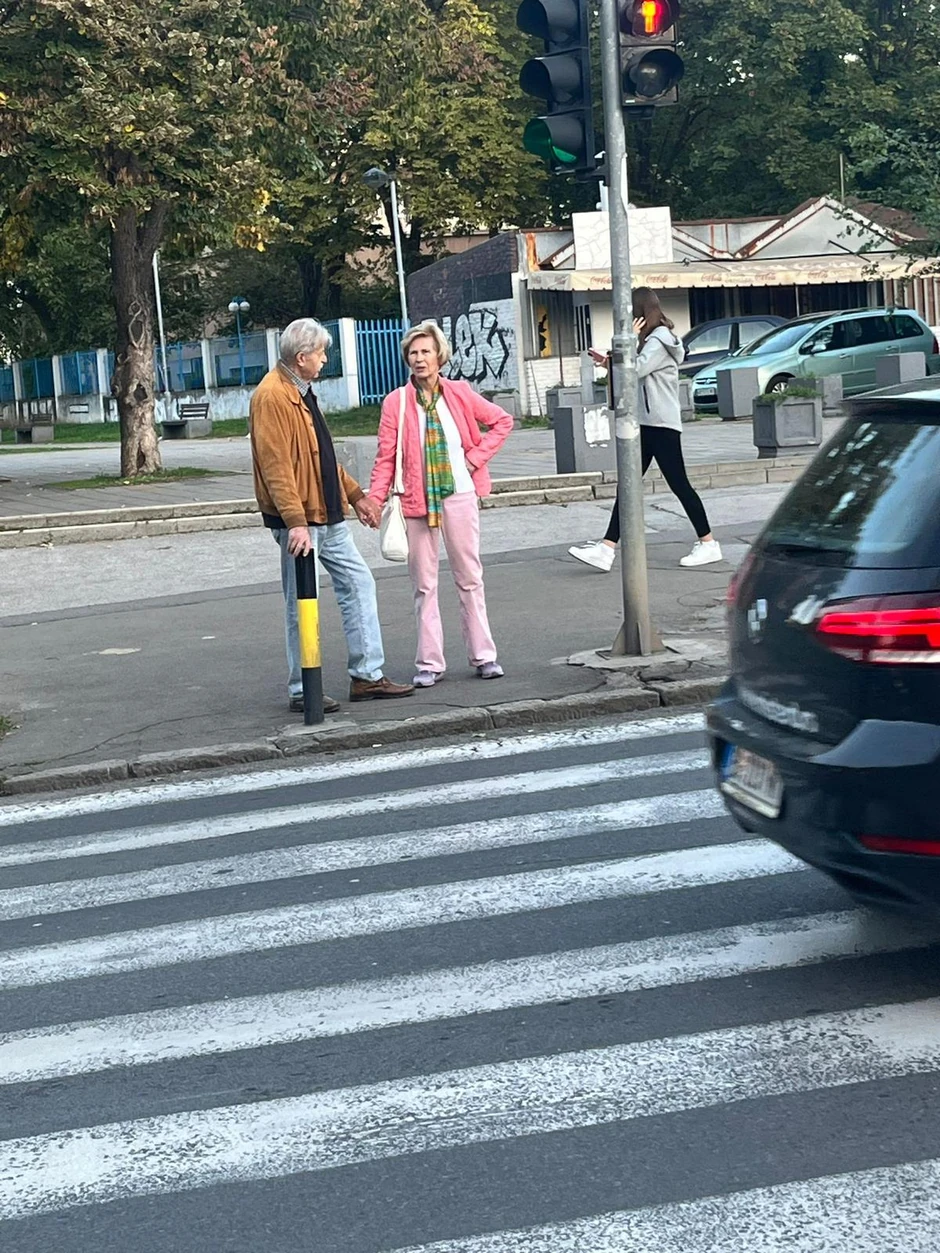 Ljubivoje Ršumović sa partnerkom Gordanom